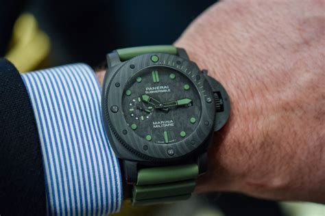 presentoir montre panerai|panerai submersible marina militare.